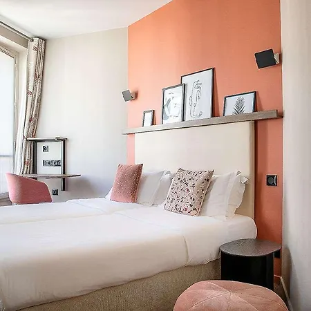 Hotel Du Savoir
