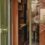 Hotel Du Savoir